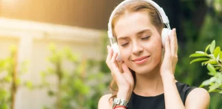 DEFINING MUSIC THERAPY: HOW IT AFFECTS AND HEALS THE BRAIN